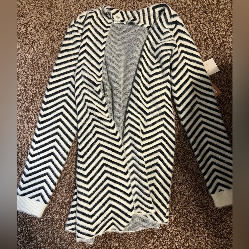 NWT Cyrus brand cardigan, black and white, extremely soft material.